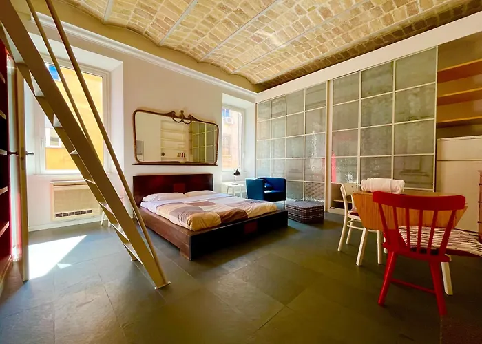 Foscolo 10 Stylish Apartment